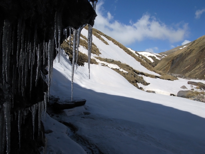 Эльбрус с севера - май 2009 (Путешествия, горы, кавказ, приэльбрусье, джилысу, фото)