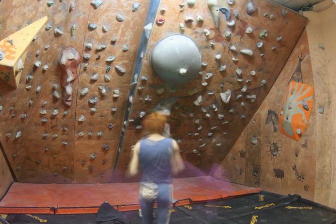 Дмитрий Бычков: будем ли и дальше побеждать в боулдеринге?! (Скалолазание, ангар, ддс, москва)