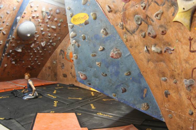 Дмитрий Бычков: будем ли и дальше побеждать в боулдеринге?! (Скалолазание, ангар, ддс, москва)