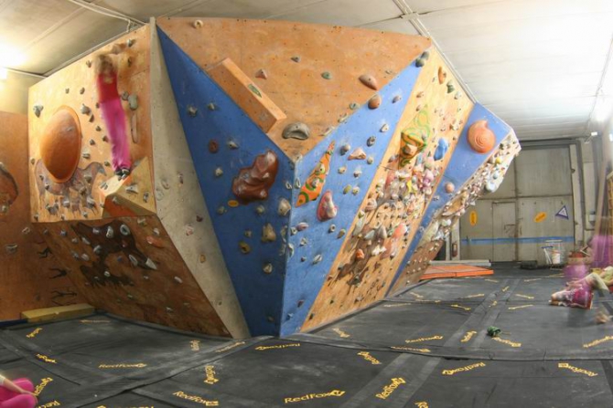 Дмитрий Бычков: будем ли и дальше побеждать в боулдеринге?! (Скалолазание, ангар, ддс, москва)