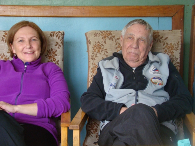 Света Орницан и Юрий Сергеевич рядом Безенги. 60 лет новаторства и традиций (Альпинизм, юбилей безенги, горы, альпинизм, кавказ)