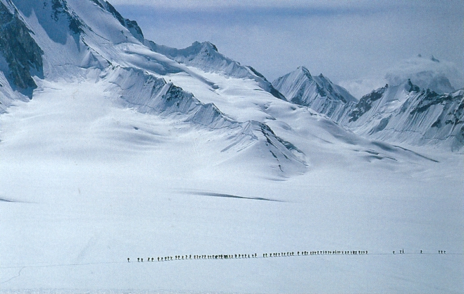 Самоспасение на Огре. Даг Скотт. (Альпинизм, каракорум, пакистан, крис бонингтон)