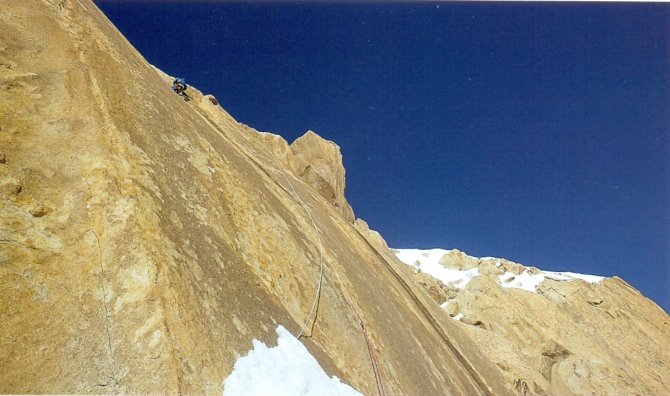 Самоспасение на Огре. Даг Скотт. (Альпинизм, каракорум, пакистан, крис бонингтон)