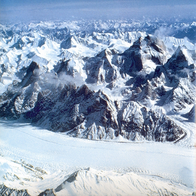 Самоспасение на Огре. Даг Скотт. (Альпинизм, каракорум, пакистан, крис бонингтон)