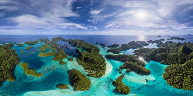 Новый год 2020 Индонезия, Западное Папуа. Водный поход на надувном катамаране по морю. Ищу попутчиков. (Вода, ищу попутчика, попутчики, сплав, поход на новый год)