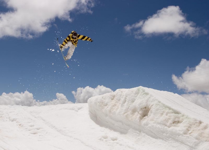 Elbrus Summer Camp 2009 - о PIG, девочках и не только... :, Горные лыжи/Сноуборд, elxcamp, freeski, горы, эльбрус, new school, нью скул, приэльбрусье)