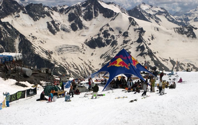 Elbrus Summer Camp 2009 - о PIG, девочках и не только... :, Горные лыжи/Сноуборд, elxcamp, freeski, горы, эльбрус, new school, нью скул, приэльбрусье)