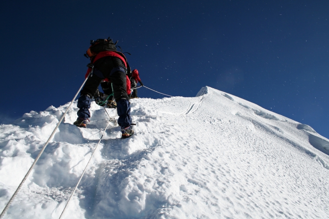 Жоао Гарсия: "Там, где сорвалась Мисс Го перила были сняты" (Альпинизм, miss go, 14x8000, каракорум, нанга парбат)