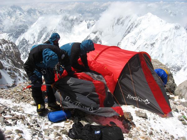 «Мы знаем, что нужно сделать, чтобы совершить это восхождение» (Альпинизм, к2, зимнее восхождение, грызлов, red fox)