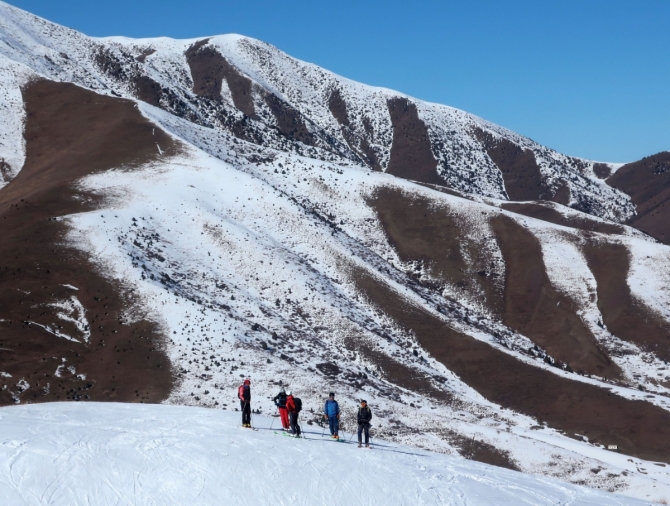 KMGA SKI entrance course. 12 days, thin snow, hot sun (с) Фото