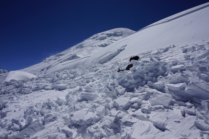 О природе схода пластовых лавин на некрутых склонах  (Альпинизм, лавины, Снежный доски, безопасность, альпинизм, туризм)