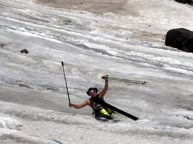 Эльбрус. Полный спуск на лыжах со спидометром и комментариями. (Ски-тур)