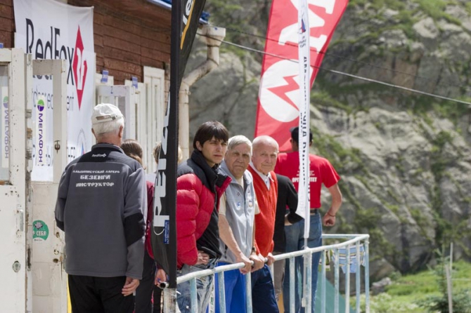 Безенги - все в сборе! (Альпинизм, чемпионат россии, юбилей, 50 лет, хитрушки, траверсы)