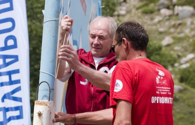 Безенги - все в сборе! (Альпинизм, чемпионат россии, юбилей, 50 лет, хитрушки, траверсы)