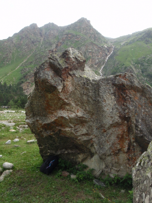 Где полазить в Уллу-Тау (Бэккантри/Фрирайд, кубок памяти, никита башмаков, адыр-су, боулдеринг, скалолазание)