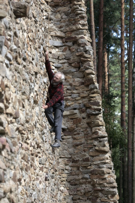 Каменный скалодром в Десногорске. Продолжение. (Скалолазание)