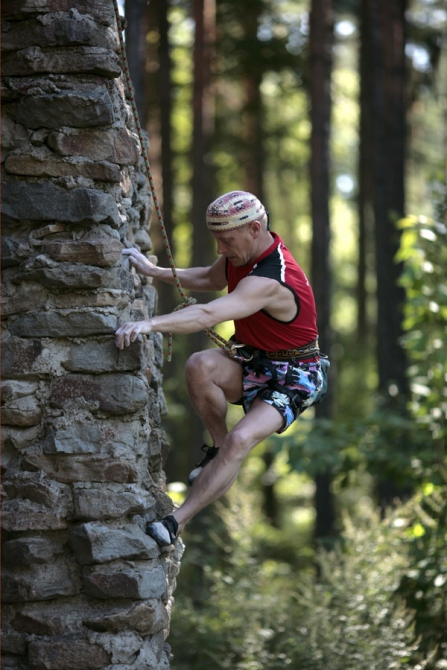 Каменный скалодром в Десногорске. Продолжение. (Скалолазание)