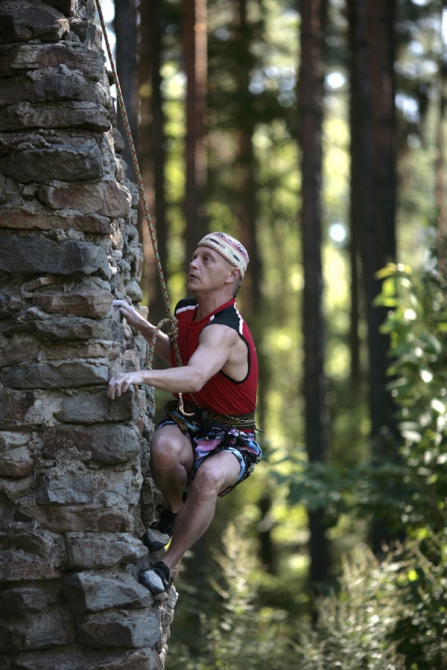 Каменный скалодром в Десногорске. Продолжение. (Скалолазание)
