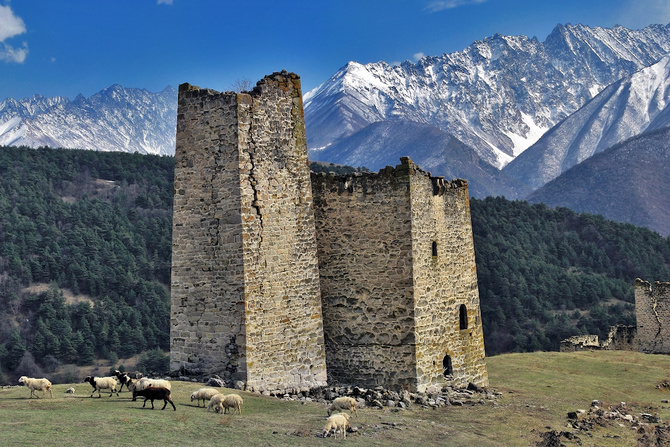 Falkhan Приглашение в уникальный треккинг-тур по стране башен — горной Ингушетии — в сентябре! (Горный туризм)