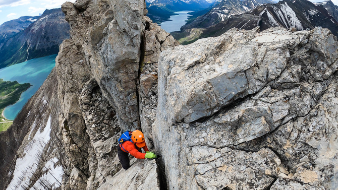 Скрэмблинг в горах Канады - Mount Crandell (Альпинизм)