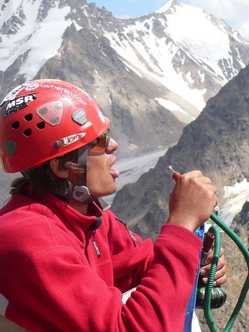 Night Butterfly Team. Часть 2. Кальяны на вершинах мира (зимний, скотников, морозова, ozone, ночные бабочки, уллутау)