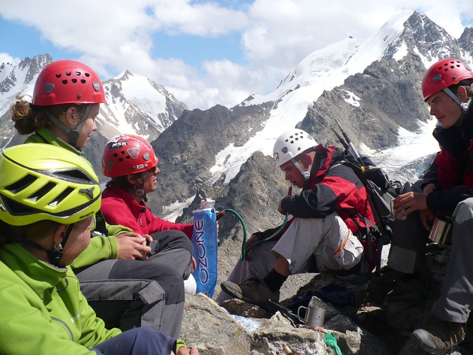 Night Butterfly Team. Часть 2. Кальяны на вершинах мира (зимний, скотников, морозова, ozone, ночные бабочки, уллутау)