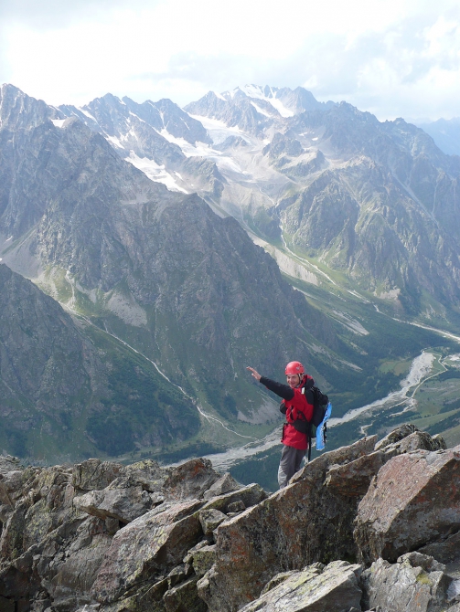 Night Butterfly Team. Часть 2. Кальяны на вершинах мира (зимний, скотников, морозова, ozone, ночные бабочки, уллутау)