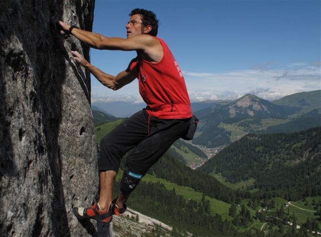 Пять маршрутов за 3,5 часа. «Фри»-соло… (Альпинизм, manfred stuffer, mesules, селла, италия, доломиты)