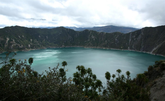 Свесить ноги в разные полушария... (Альпинизм, эквадор, котопакси, иллиница норте, галапагосы)