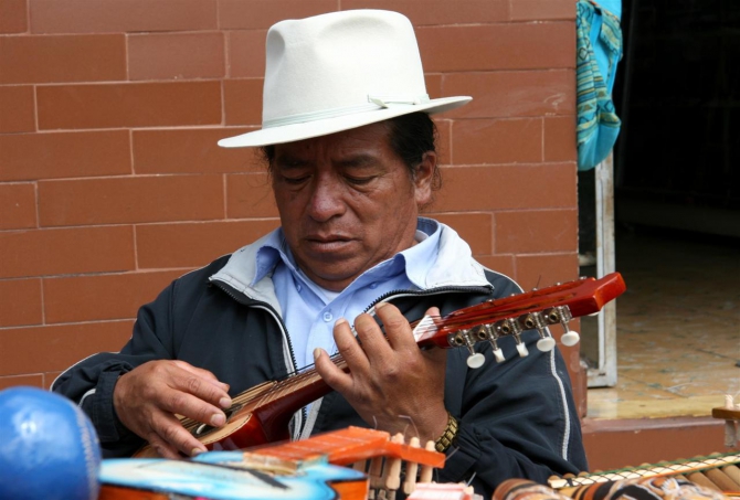 Свесить ноги в разные полушария... (Альпинизм, эквадор, котопакси, иллиница норте, галапагосы)