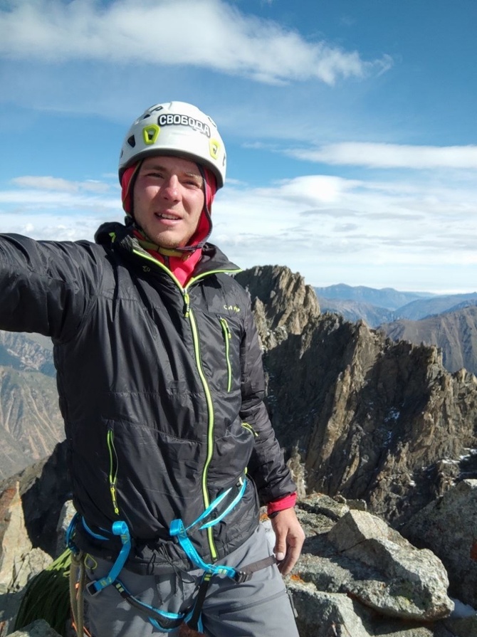 Fast & Light  .  , "" 4 ()