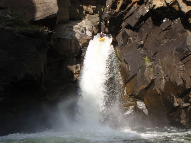 Водопадомания (Вода, riverzoo.ru, куркуре, эхе-гол, билюты, водопады, каякинг)