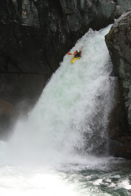 Водопадомания (Вода, riverzoo.ru, куркуре, эхе-гол, билюты, водопады, каякинг)