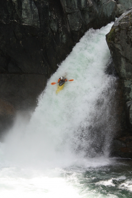 Водопадомания (Вода, riverzoo.ru, куркуре, эхе-гол, билюты, водопады, каякинг)