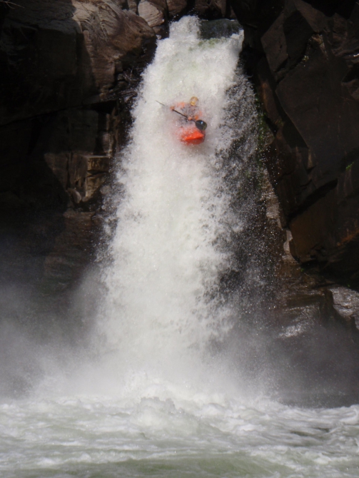 Водопадомания (Вода, riverzoo.ru, куркуре, эхе-гол, билюты, водопады, каякинг)