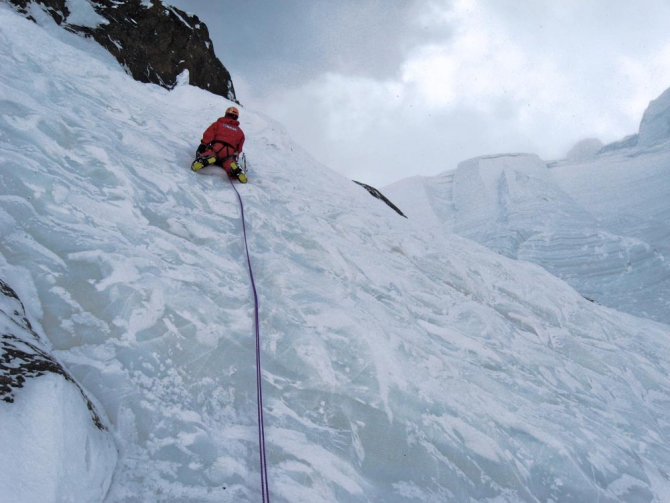 Верблюда оседлали! Глеб Соколов и Виталий Горелик прошли новый маршрут на пик Победы. (Альпинизм, победа, риск)