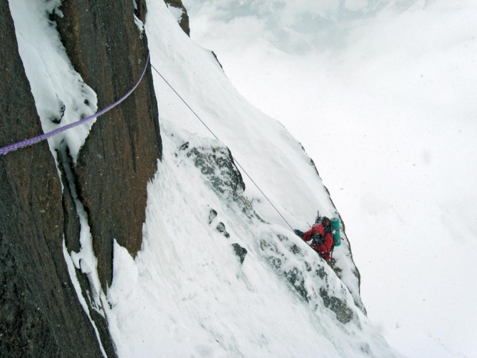 Верблюда оседлали! Глеб Соколов и Виталий Горелик прошли новый маршрут на пик Победы. (Альпинизм, победа, риск)