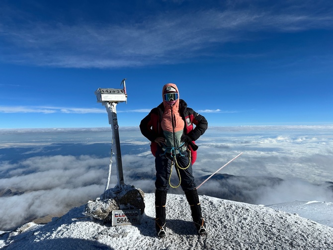 9PadBLCBjIA Номинация премии "Mountain Guides" - Полина Ошмарина. Премия "Стальной Ангел" (Альпинизм)