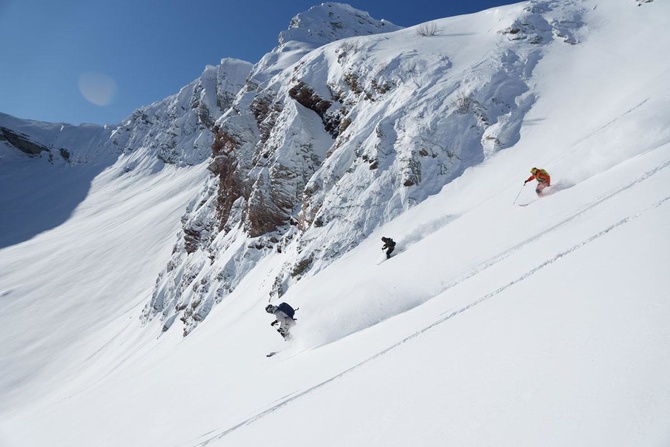 Action Brothers снимают фильм "Горы зовут" (Горные лыжи/Сноуборд)
