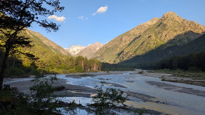 2 Фантастический мир скал Чегема. (Путешествия)