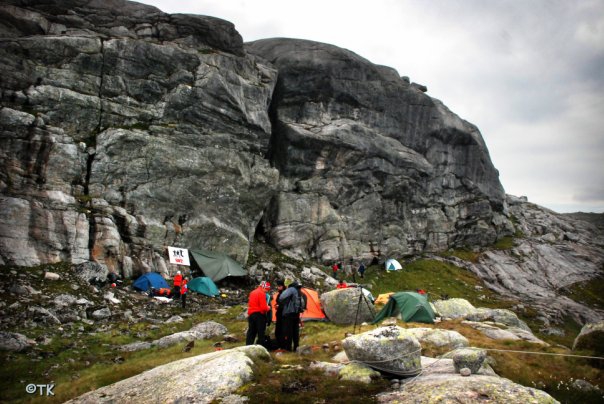 Результаты проекта Ультрамарин в 2009 году (BASE, ropejumping, rapt, кьераг, рекорд, прыжки с верёвкой, рапт, прыжки с веревкой, норвегия, кьерак, роупджампинг)