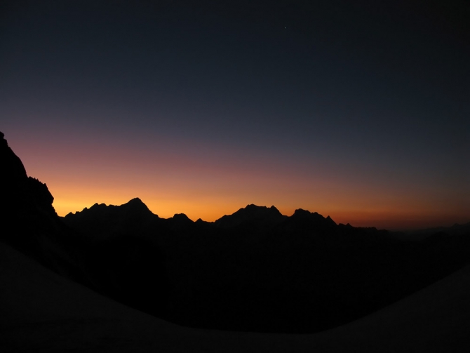 Кавказ - лето 2009. Фотоальбом (Горный туризм, горы, безенги, приэльбрусье, альпинизм, туризм, балкария, осетия)