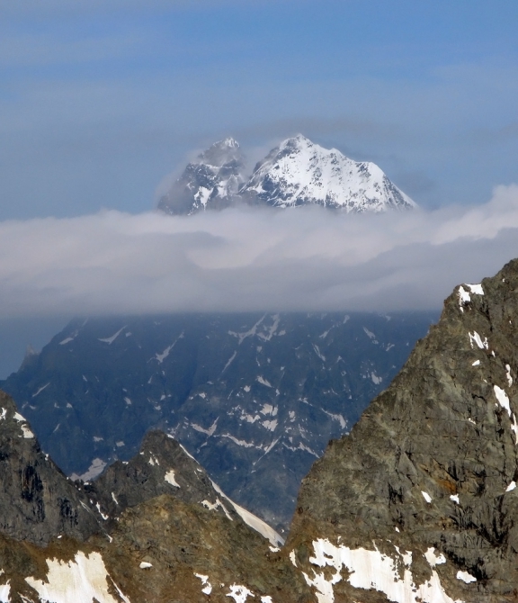 Кавказ - лето 2009. Фотоальбом (Горный туризм, горы, безенги, приэльбрусье, альпинизм, туризм, балкария, осетия)