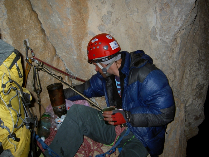 «Нависает и отбрасывает….» (Альпинизм, скальный альпинизм, гиперборея, цска им демченко, юркин, брык, шаан-кая)