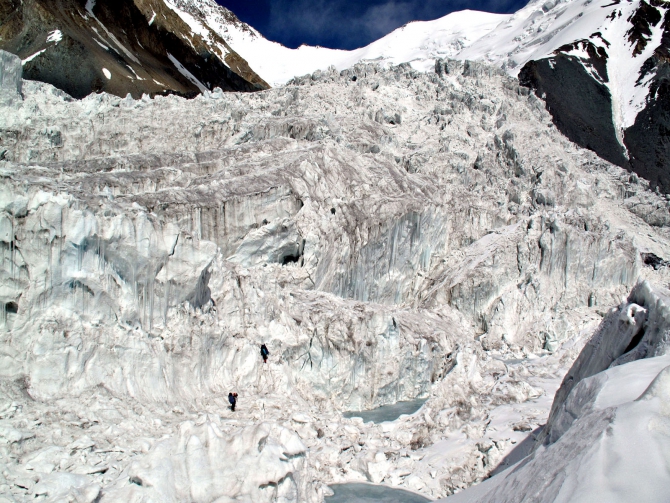 Номинанты "Хрустального пика-2009": Памирский марафон (Альпинизм, хрустальный пик, события, риск.ру, risk.ru, лебедев, маи)