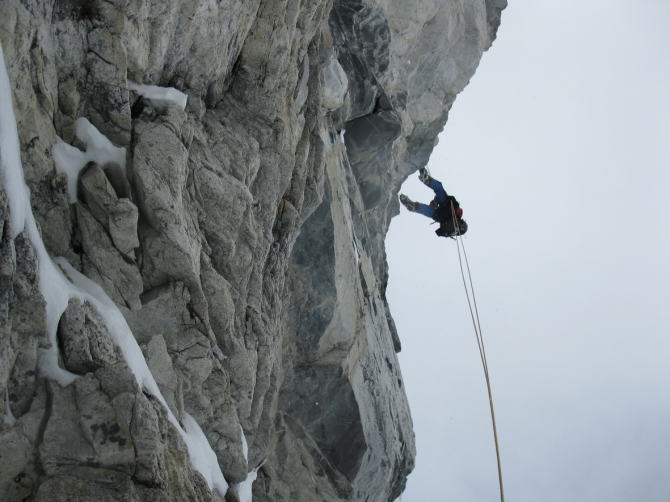 Номинанты "Хрустального пика 2009": Чо-Ойю по Юго-Восточной стене (Альпинизм, хрустальный пик, события, риск.ру, risk.ru, борис дедешко, денис урубко, горы, экспедиции, непал, 6б, первопроход, казахстан)