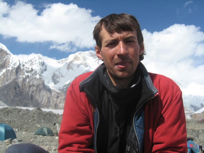 Номинанты «Хрустального пика-2009»: пик Победы по Северо-Восточному контрфорсу (Альпинизм, победа, виктор коваль, сергей кондрашкин, риск.ру, хрустальный пик, события, risk.ru, горы, маршрут журавлева)