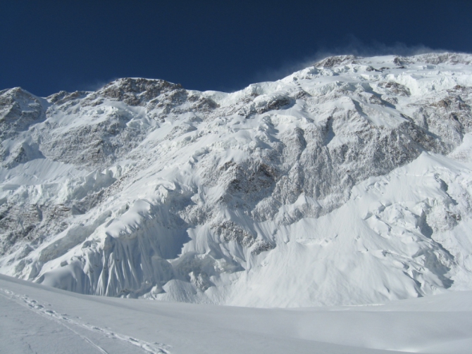 Номинанты «Хрустального пика-2009»: пик Победы по Северо-Восточному контрфорсу (Альпинизм, победа, виктор коваль, сергей кондрашкин, риск.ру, хрустальный пик, события, risk.ru, горы, маршрут журавлева)