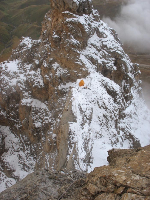 Номинанты "Хрустального пика-2009": Кара-Кая. Страна туманов... (Альпинизм, хрустальный пик, события, риск.ру, risk.ru, безенги, александр лавриненко, евгений полтавец, макс поляков)