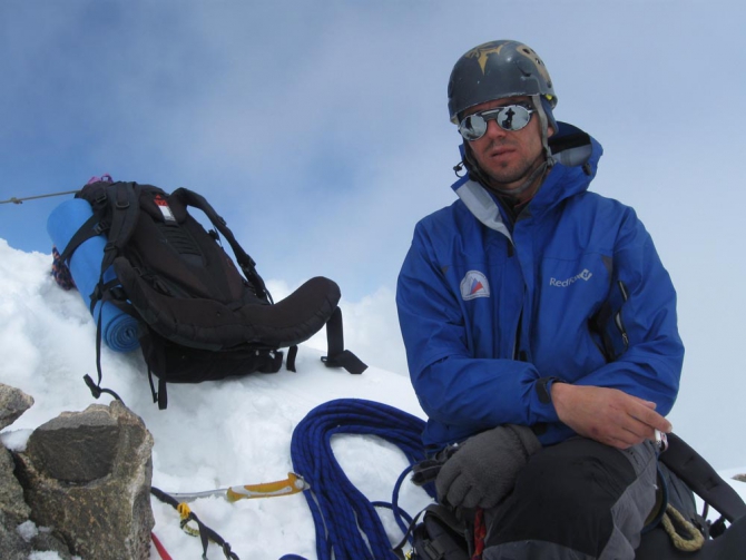 Номинанты «Хрустального пика-2009»: траверс Северного массива от Крумкола до пика Пушкина (Альпинизм, тихонов, риск.ру, саша абросимов, горы, северный массив, события, risk.ru, безенги, хрустальный пик)